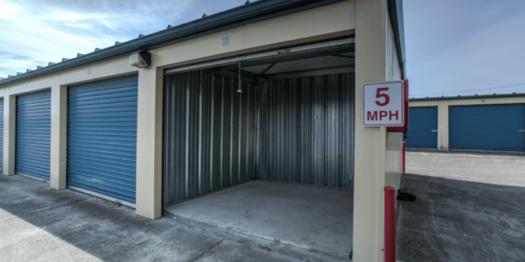 Finding The Best Self Storage Units Near Me | Call us - 01992 478862